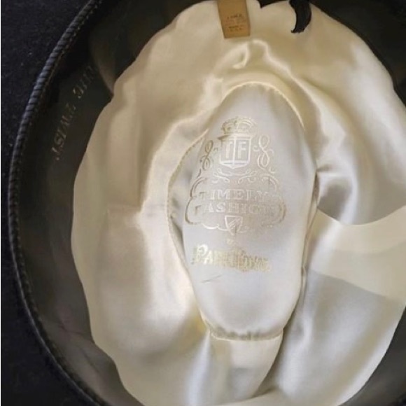 SALE $15 or 3 for $40 - Picture 6 of 7